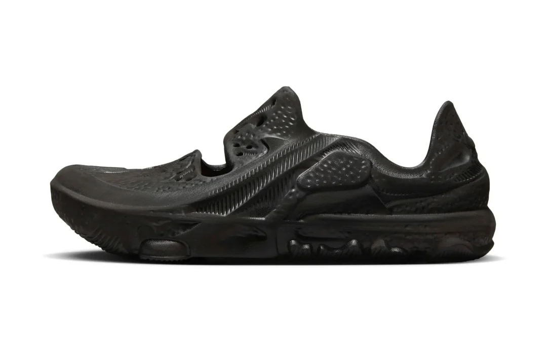 【2024年 5/23 発売】NIKE ISPA UNIVERSAL “Triple Black” (ナイキ ユニバーサル “トリプルブラック”) [DM0886-002]