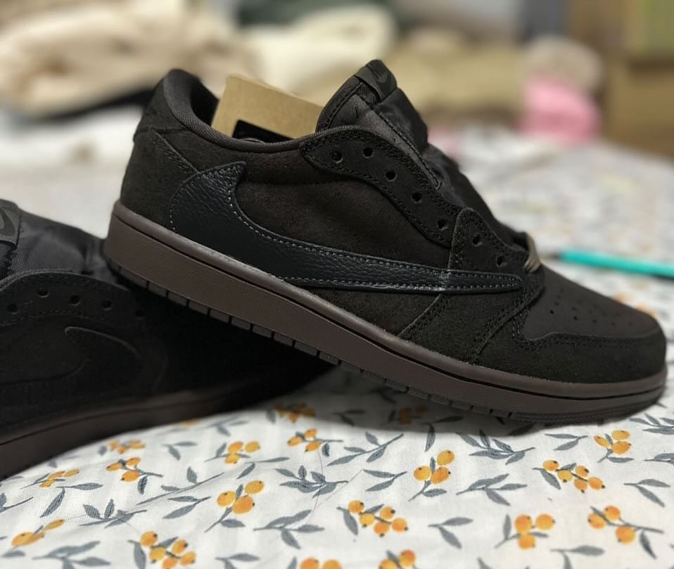 【2024年 12/21 発売予定】TRAVIS SCOTT NIKE AIR JORDAN 1 LOW OG SP “Velvet Brown” (トラビス・スコット × ナイキ エア ジョーダン 1 ロー “ベルベットブラウン”) [DM7866-202