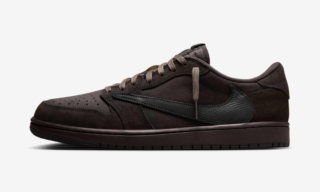 【2024年 12/21 発売】Travis Scott × NIKE AIR JORDAN 1 LOW OG SP “Velvet Brown” (トラヴィス・スコット × ナイキ エア ジョーダン 1 ロー “ベルベットブラウン”) [DM7866-202]