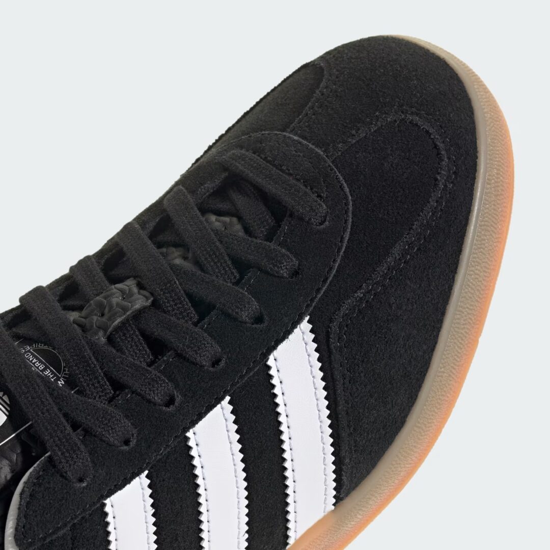 【2024年 5/31 発売】adidas Originals GAZELLE INDOOR “Core Black/Cloud White/Gum” (アディダス オリジナルス ガゼル インドア “ブラック/ホワイト/ガム”) [JI2060]