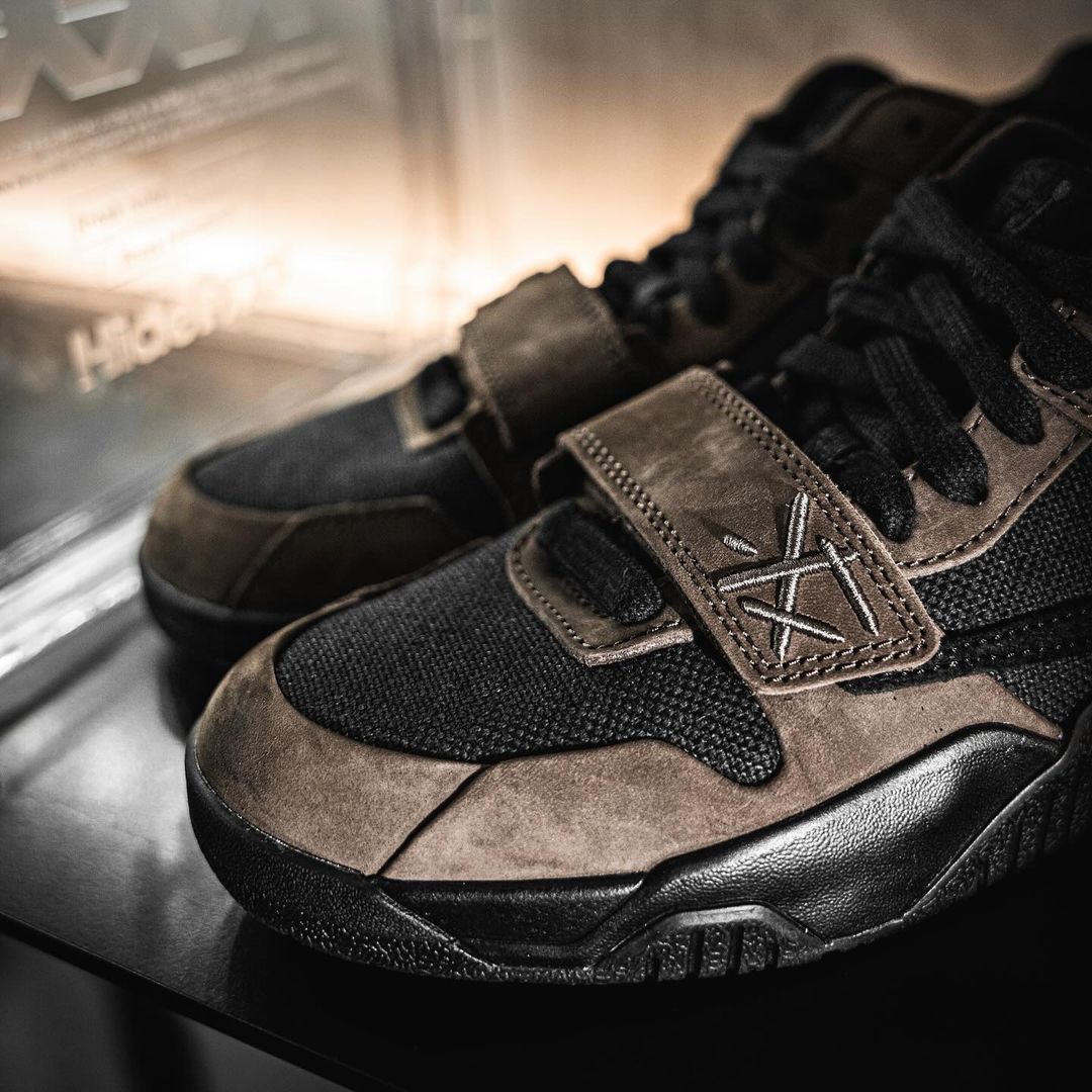 【2024年 11/26 発売】Travis Scott × NIKE JORDAN JUMPMAN JACK TR “Dark Mocha/Black” (トラヴィス・スコット ナイキ ジョーダン ジャンプマンジャック トレーナー “ダークモカ/ブラック”) [fz8117-204]