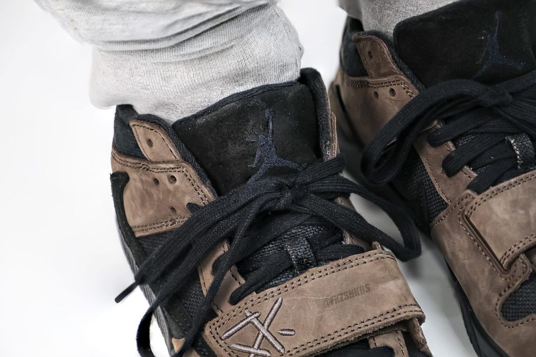 【2024年 11/26 発売】Travis Scott × NIKE JORDAN JUMPMAN JACK TR “Dark Mocha/Black” (トラヴィス・スコット ナイキ ジョーダン ジャンプマンジャック トレーナー “ダークモカ/ブラック”) [fz8117-204]