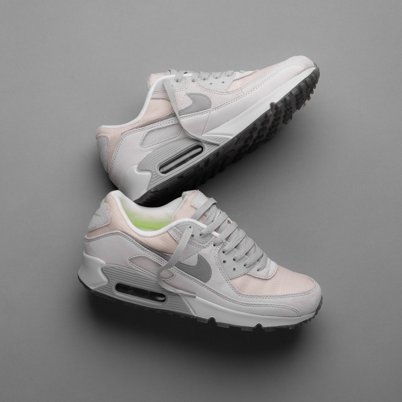 【海外発売】NIKE AIR MAX 90 “Velcro Heel/Photon Dust” (ナイキ エア マックス 90 “ベルクロヒール/フォトンダスト”) [HF4296-001]