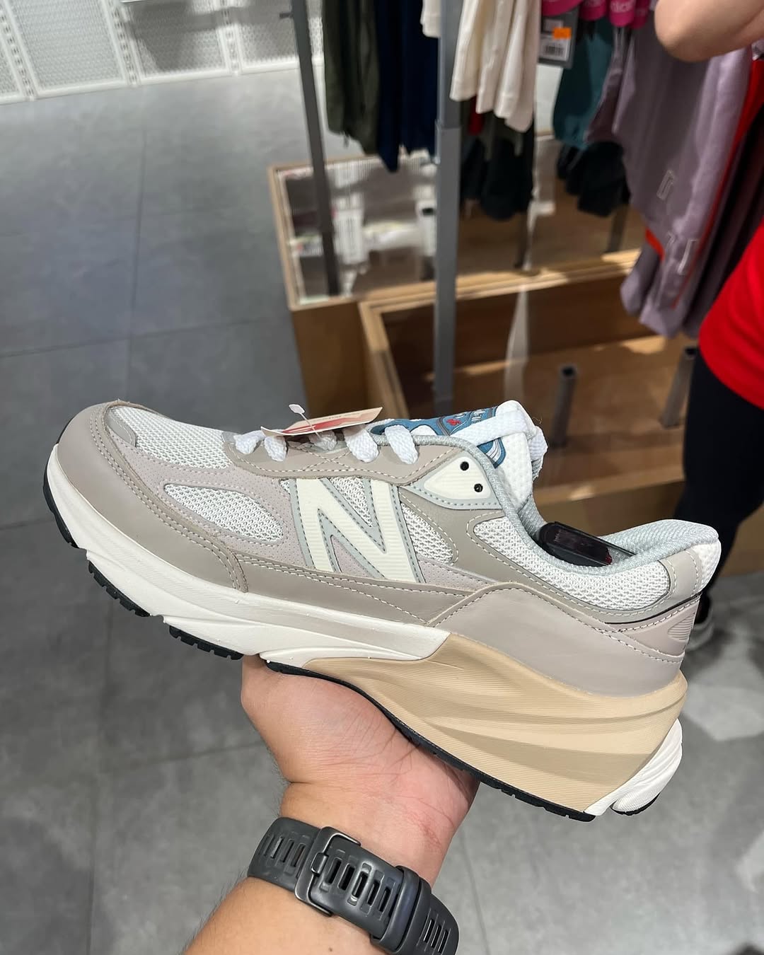 【2025年 3/27 発売予定】New Balance U990v6 MM6 “Light Mushroom/Moonrock” Made in USA (ニューバランス メイドインUSA) [U990MM6]