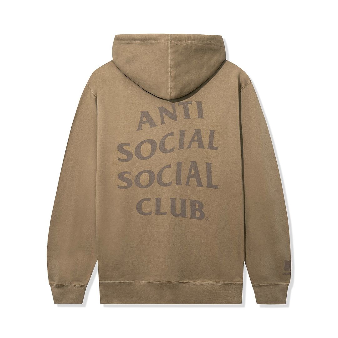 Anti Social Social Club × UNDEFEATED “STILL PARANOID.”が2024年 6/8 発売 (アンチ ソーシャル ソーシャル クラブ アンディフィーテッド)