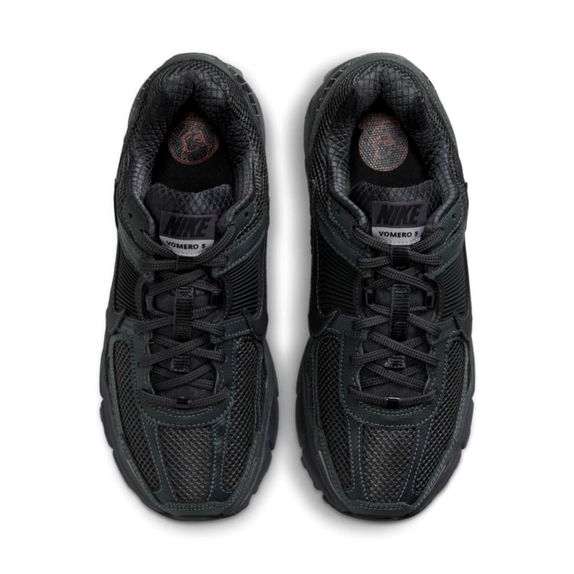 【2024年 発売予定】ナイキ ズーム ボメロ 5 “トリプルブラック” (NIKE ZOOM VOMERO 5 “Triple Black”) [FQ7079-002]