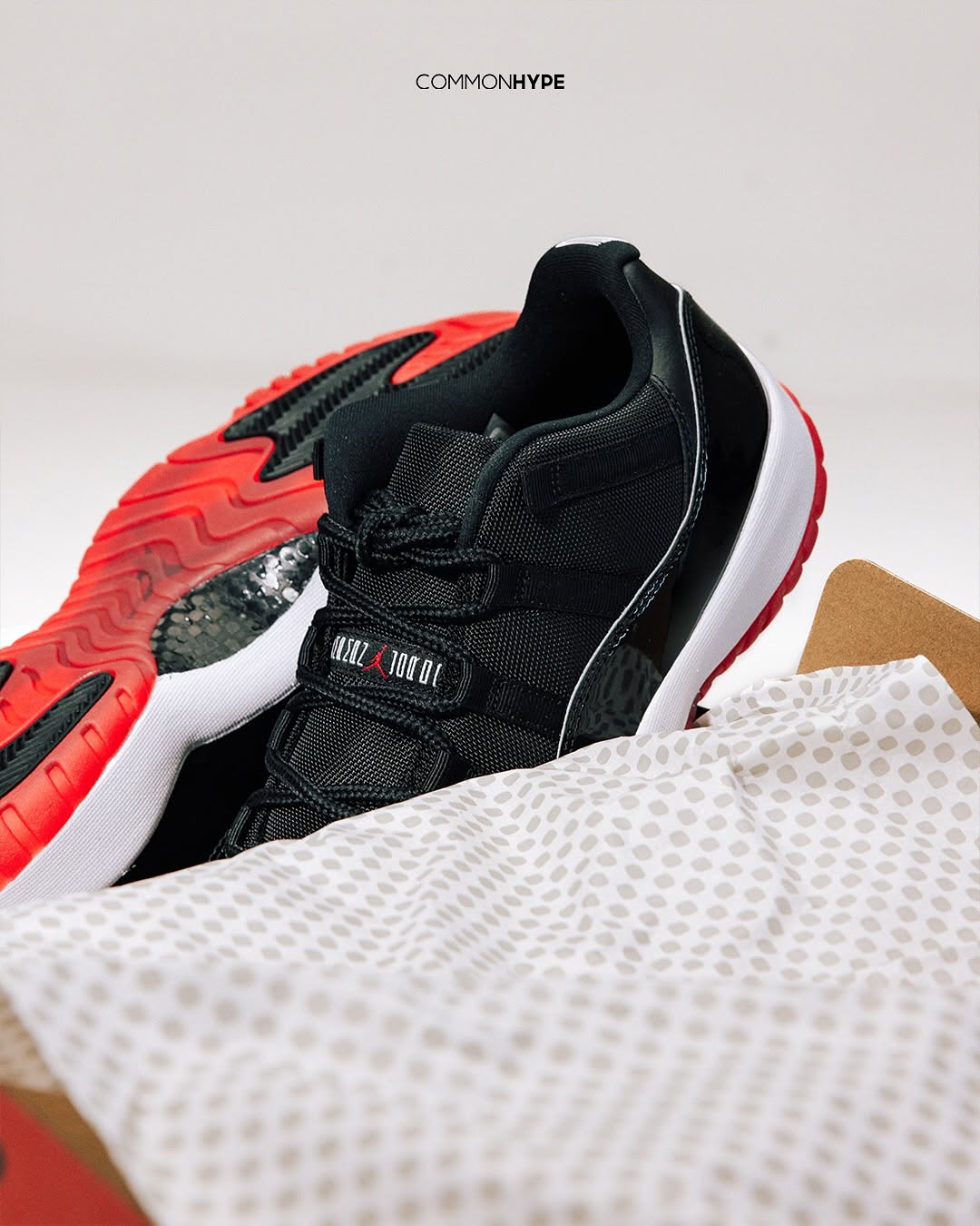 【2025年 4/26 発売予定】NIKE AIR JORDAN 11 LOW “Bred” (ナイキ エア ジョーダン 11 ロー “ブレッド”) [FV5104-006]