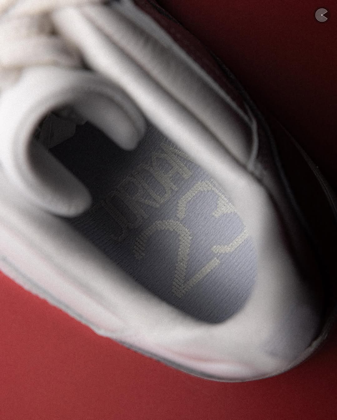 【2025年 1/23 発売予定】NIKE AIR JORDAN 11 RETRO LOW “Year Of The Snake/CHINESE NEW YEAR/CNY″ (ナイキ エア ジョーダン 11 レトロ　ロー “イヤー・オブ・ザ・スネーク/チャイニーズ ニューイヤー″) [HQ7000-001]