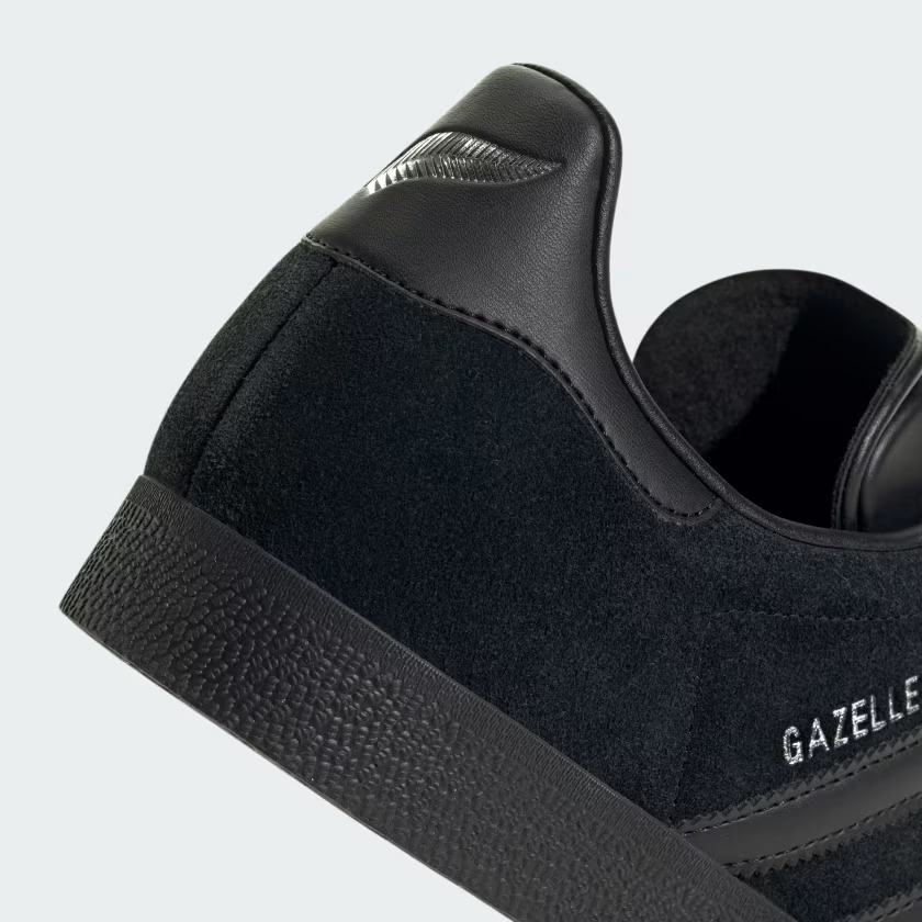 【2024年 6/15 発売】adidas Originals GAZELLE “All Black/Silver Metallic” (アディダス オリジナルス ガゼル “オールブラック/シルバーメタリック”) [JI2161]