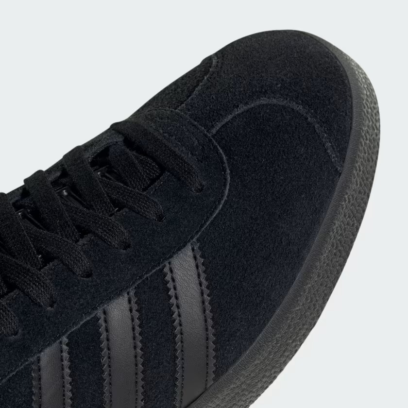 【2024年 6/15 発売】adidas Originals GAZELLE “All Black/Silver Metallic” (アディダス オリジナルス ガゼル “オールブラック/シルバーメタリック”) [JI2161]