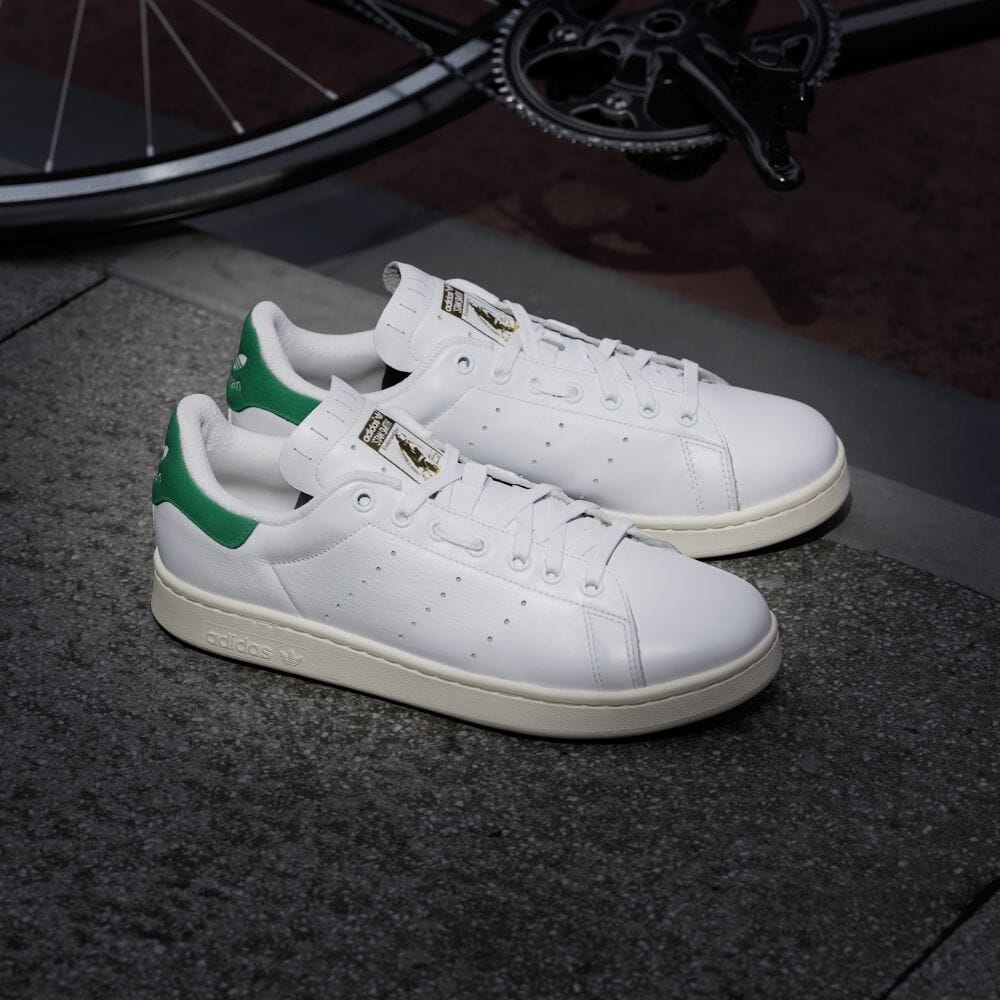 【2024年 6/10 発売】adidas CYCLING VELOSTAN SMITH “White” (アディダス サイクリング ベロスタンスミス “フットウェアホワイト/オフホワイト”) [IE8398]