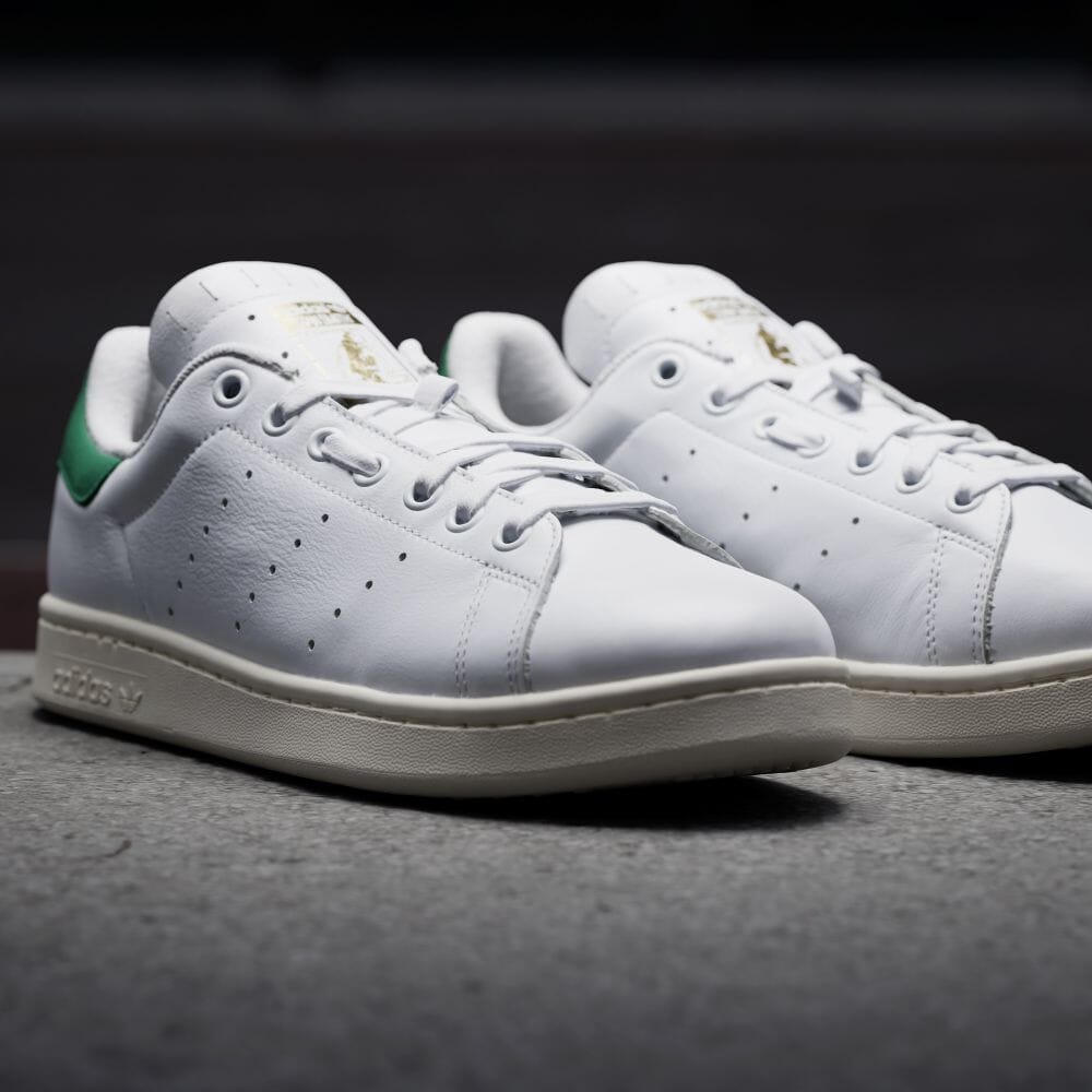 【2024年 6/10 発売】adidas CYCLING VELOSTAN SMITH “White” (アディダス サイクリング ベロスタンスミス “フットウェアホワイト/オフホワイト”) [IE8398]