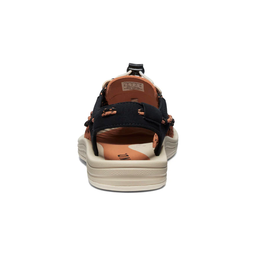 KEEN x END. コラボ UNEEK “CAMPING”が発売 (キーン エンド ユニーク)