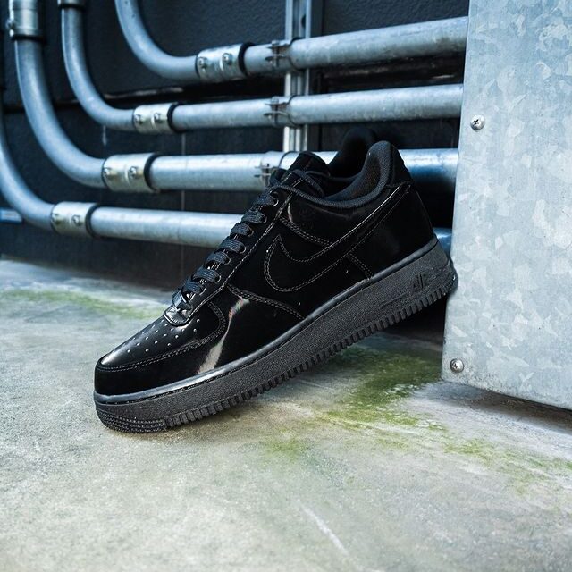 Nike air max force 1 black online