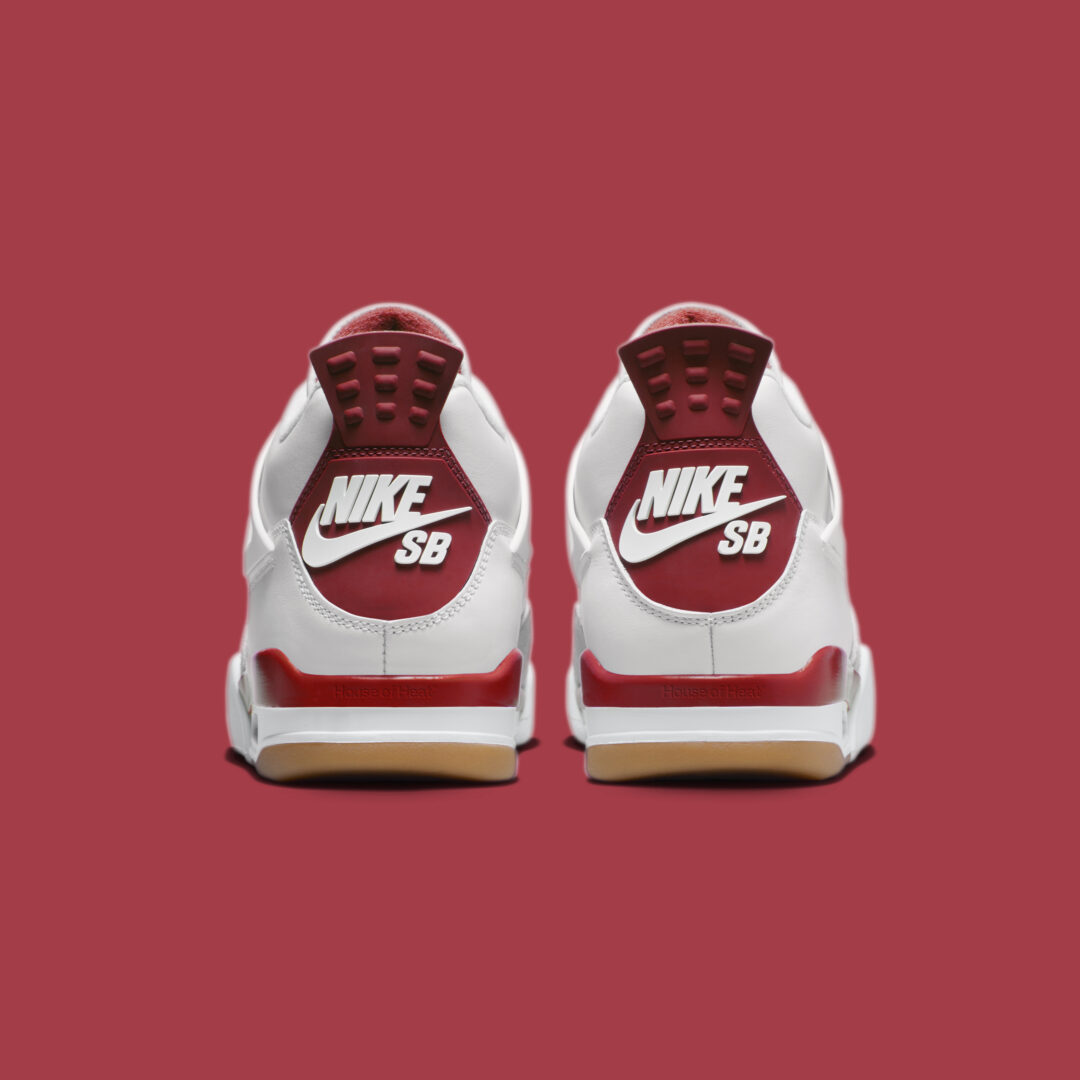 【2025年 3月 発売予定】NIKE SB × AIR JORDAN 4 SP “Summit White/Varsity Red” (ナイキ エア ジョーダン 4 “サミットホワイト/バーシティレッド”) [DR5415-106]