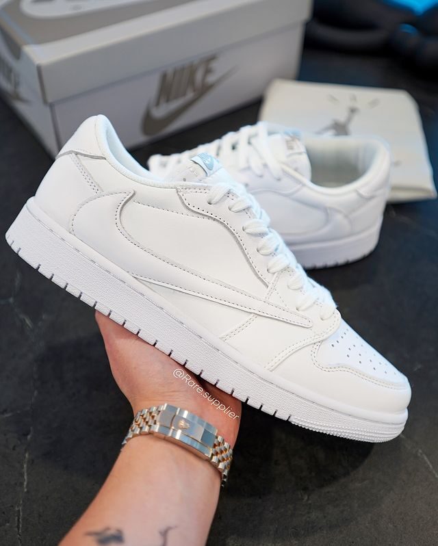 【F&Fモデル】Travis Scott × NIKE AIR JORDAN 1 LOW “White Party” (トラビス・スコット ナイキ エア ジョーダン 1 ロー “ホワイトパーティ”)