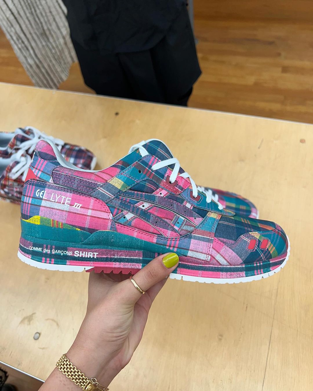 【2025 SS】COMME des GARÇONS SHIRT × ASICS GEL-LYTE III “Tartan Check” (コム デ ギャルソン・シャツ アシックス ゲルライト 3 “タータンチェック”)