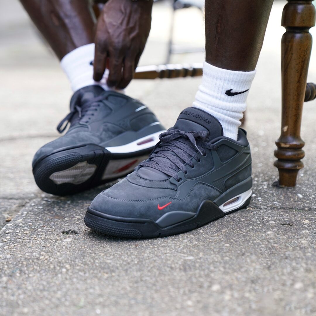 【2024年 8/8 発売】Nigel Sylvester x NIKE AIR JORDAN 4 RM SP “Anthracite” (ナイジェル・シルベスター ナイキ エア ジョーダン 4 “アンスラサイト”) [HF4334-004]