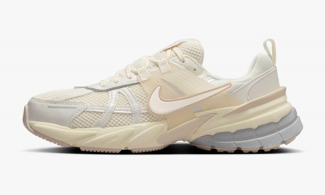 【2024年 7/15 発売】NIKE WMNS V2K RUN “Pale Ivory/Coconut Milk” (ナイキ ウィメンズ ヴィツーケー “ペールアイボリー/ココナッツミルク”) [HQ1512-110]