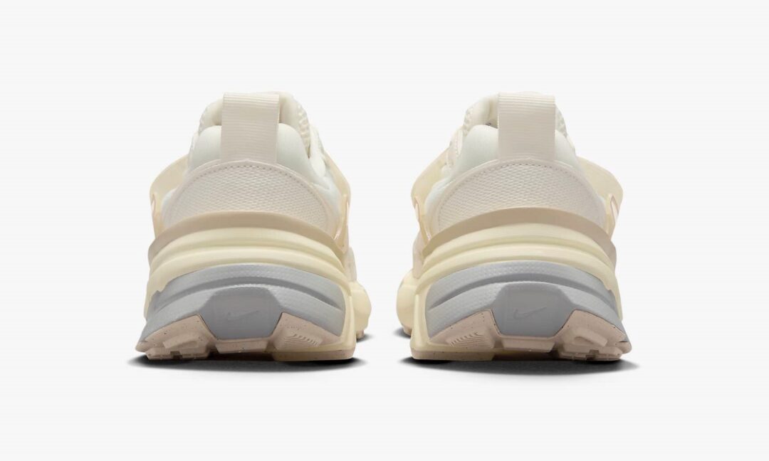 【2024年 7/15 発売】NIKE WMNS V2K RUN “Pale Ivory/Coconut Milk” (ナイキ ウィメンズ ヴィツーケー “ペールアイボリー/ココナッツミルク”) [HQ1512-110]