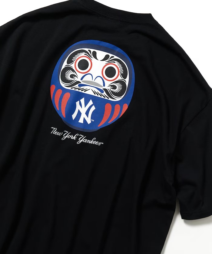 FREAK’S STORE × MLB 別注 “DARUMA” ビッグシルエットTEEが発売 (フリークスストア エムエルビー)