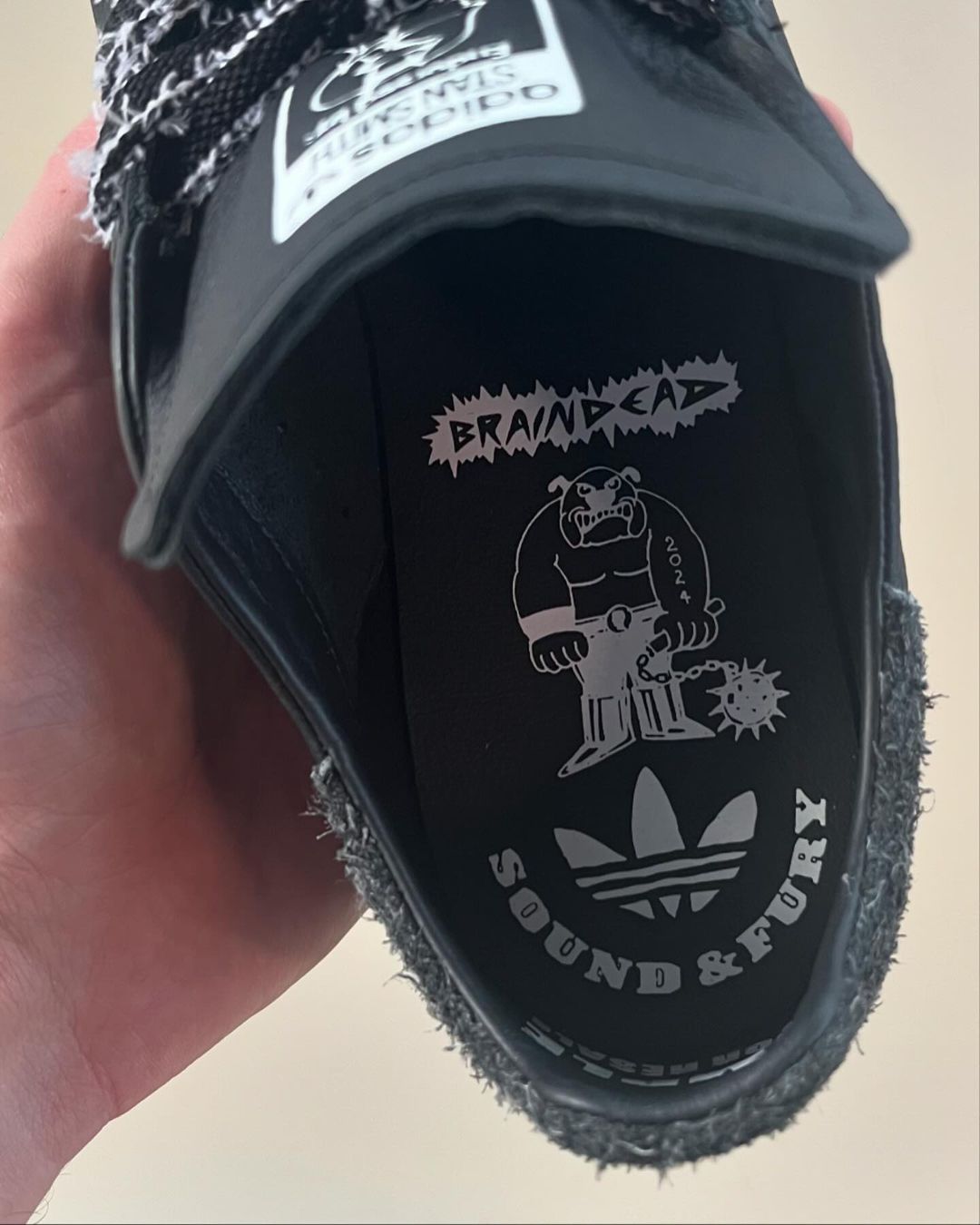 【2024年 7/9 発売】Brain Dead × Sound and Fury × adidas Originals UNSTRUCTURED STAN SMITH (ブレインデッド アディダス オリジナルス アンストラクチャー スタンスミス)