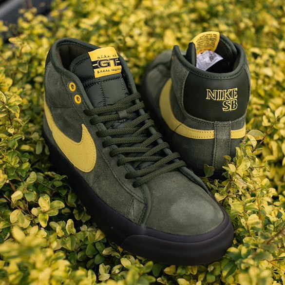 【2024年 11/19 発売】ANTIHERO x NIKE SB ZOOM BLAZER MID QS (アンタイヒーロー ナイキ ズーム ブレーザー ミッド) [HM5838-300]