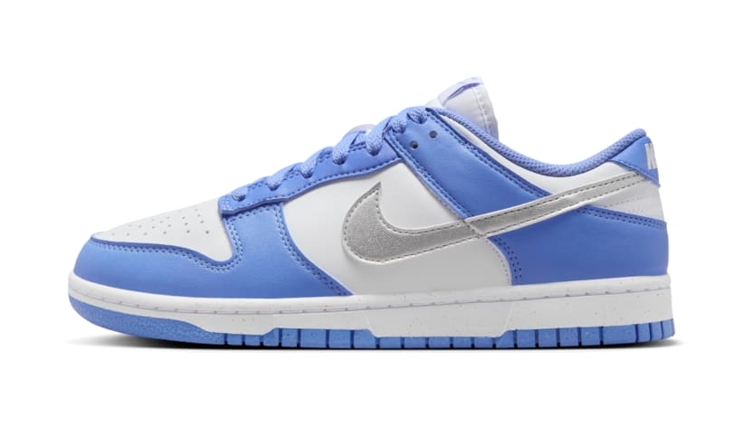 【2024年末 発売予定】NIKE WMNS DUNK LOW “Next Nature/Royal Pulse/White” (ナイキ ウィメンズ ダンク ロー “ネクスト ネイチャー/ロイヤルパルス/ホワイト”) [DD1873-402]