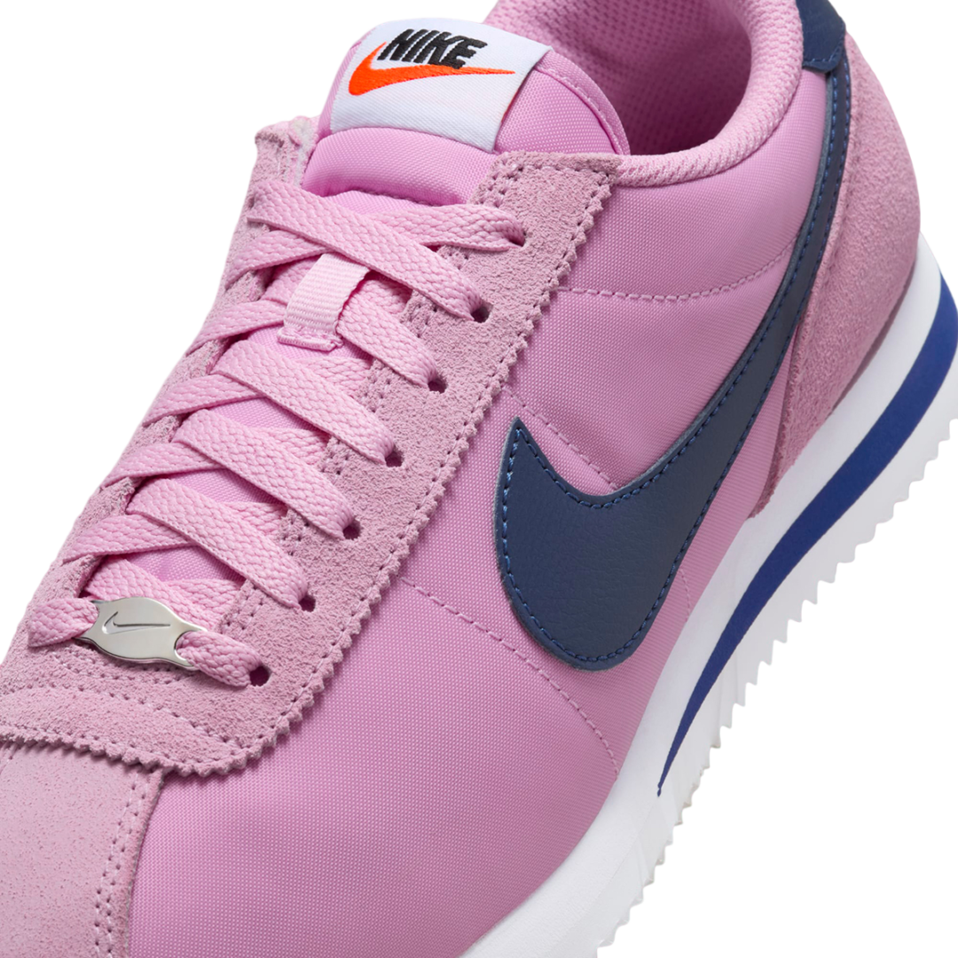 【2024年 発売】ナイキ コルテッツ “ラッシュピンク/ネイビー/グレース” (NIKE CORTEZ “Lush Pink/Navy Grace”) [DZ2795-602]