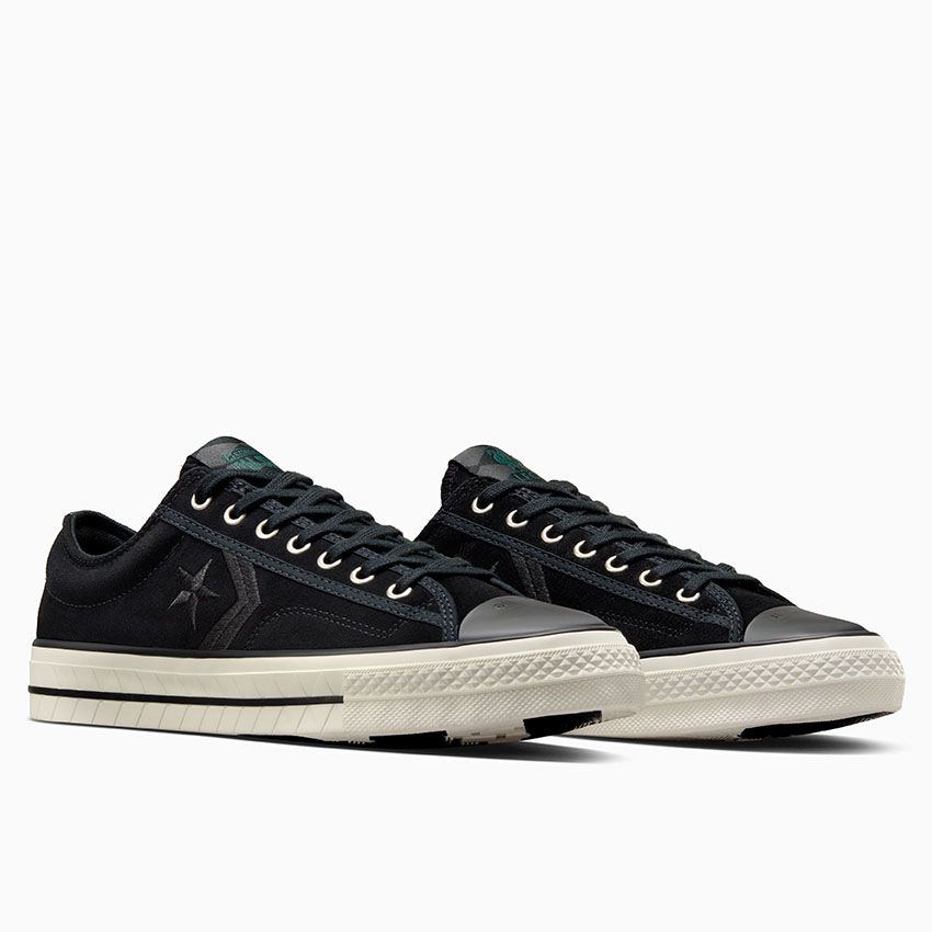 【海外発売】Liverpool FC × CONVERSE US STAR PLAYER 76 OX “Black/Egret” (リバプール コンバース)