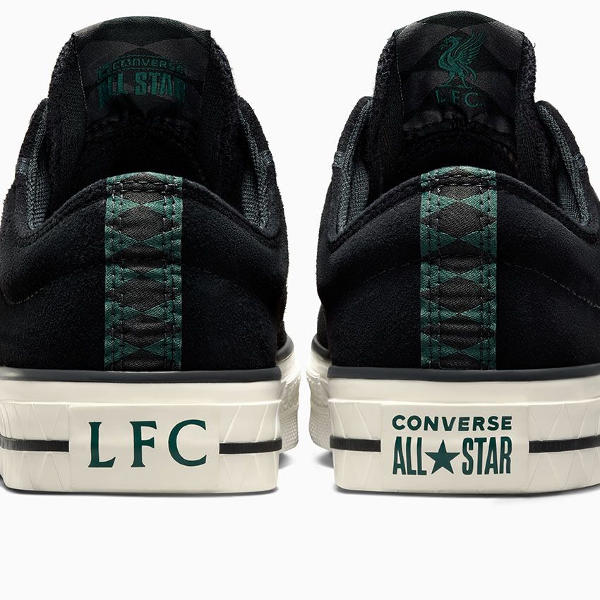 【海外発売】Liverpool FC × CONVERSE US STAR PLAYER 76 OX “Black/Egret” (リバプール コンバース)