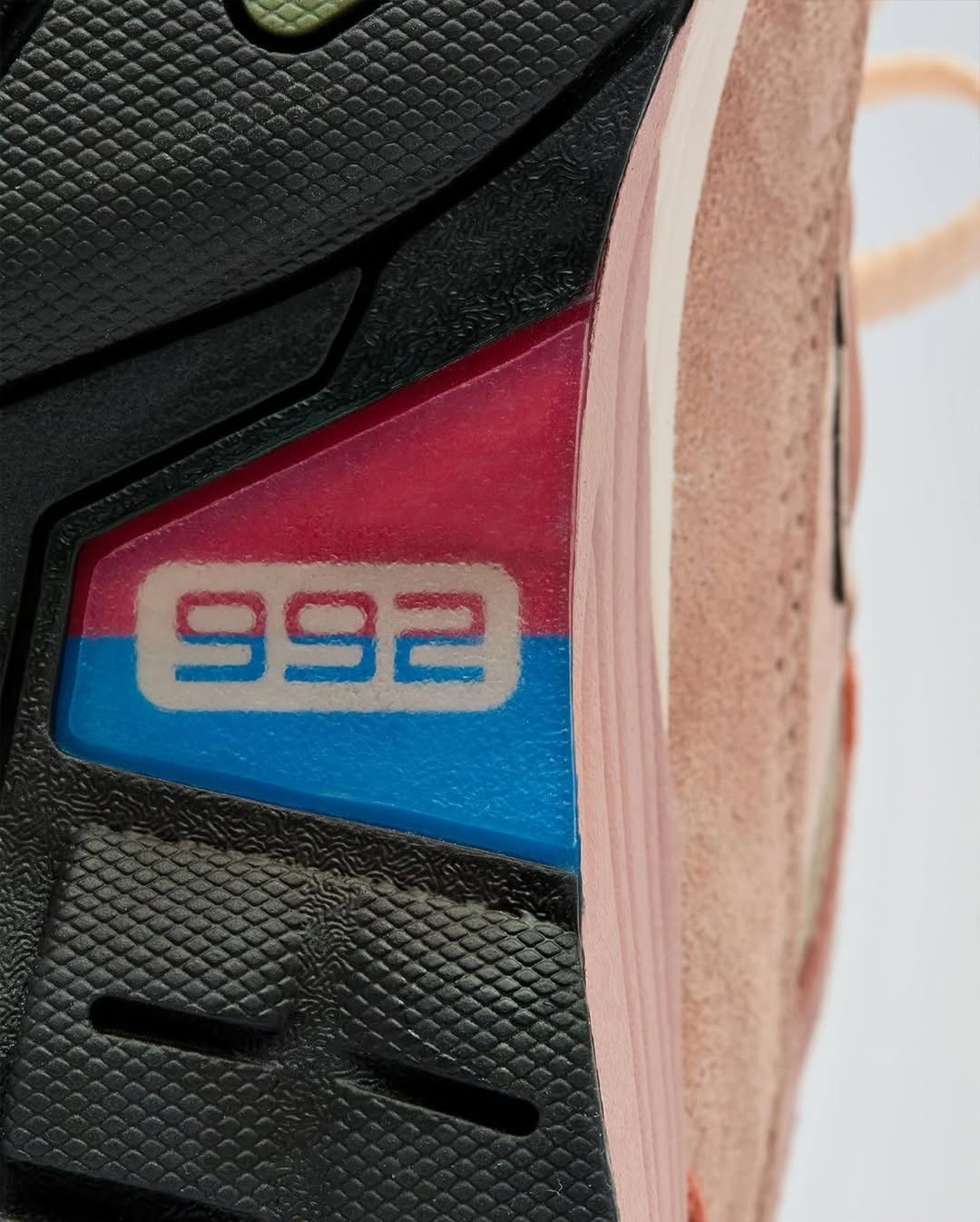 【2025年 2/21 & 2/28 発売予定】Joe Freshgoods x New Balance U992 JG1 Made in USA “Rose Smoke” (ジョー・フレッシュグッズ ニューバランス メイドインUSA) [U992JG1]