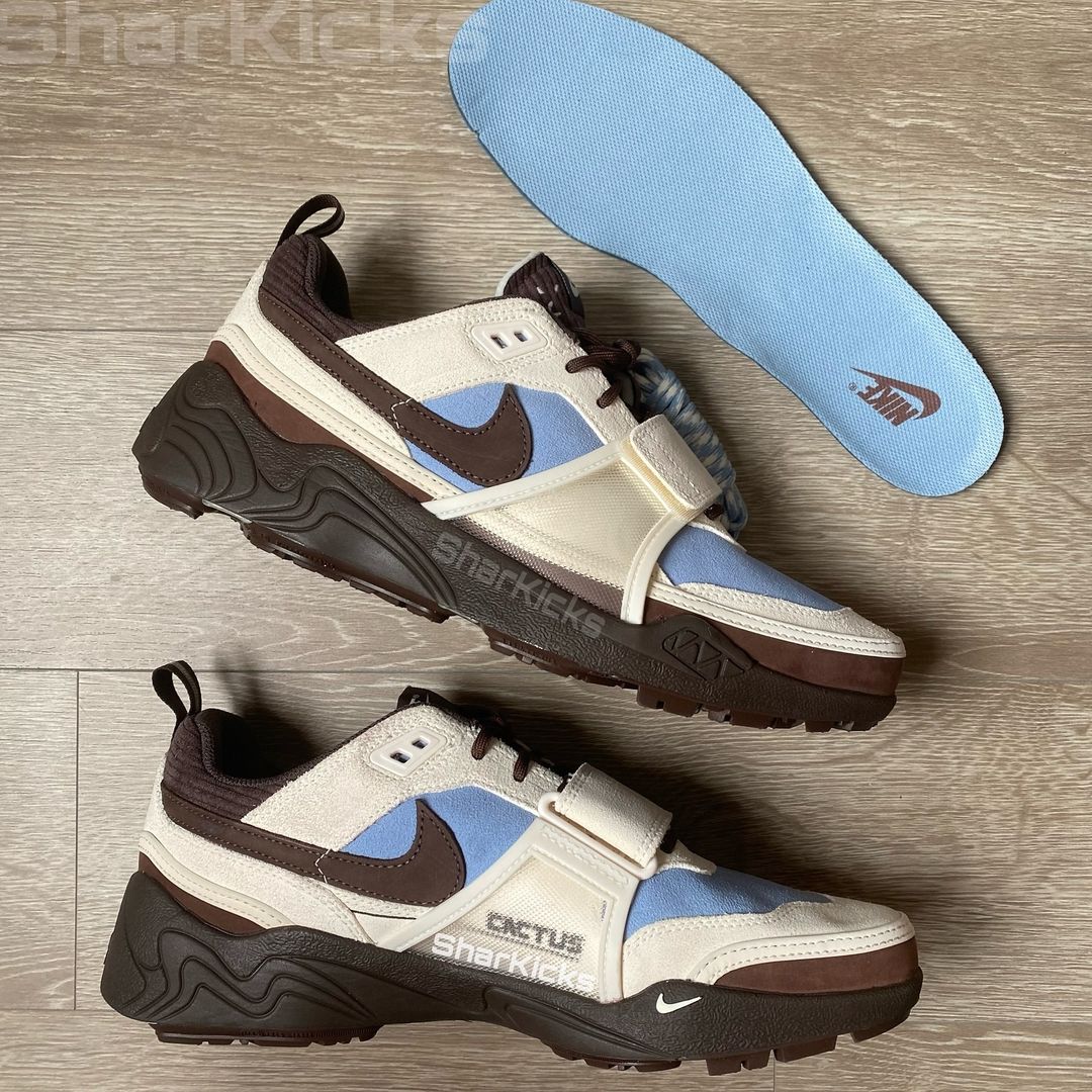 【2025年 春 発売予定】Travis Scott × NIKE ZOOM FIELD JAXX “Leche Blue” (トラビス・スコット ナイキ ズーム フィールド ジャックス “レチェブルー”) [HQ3072-400]