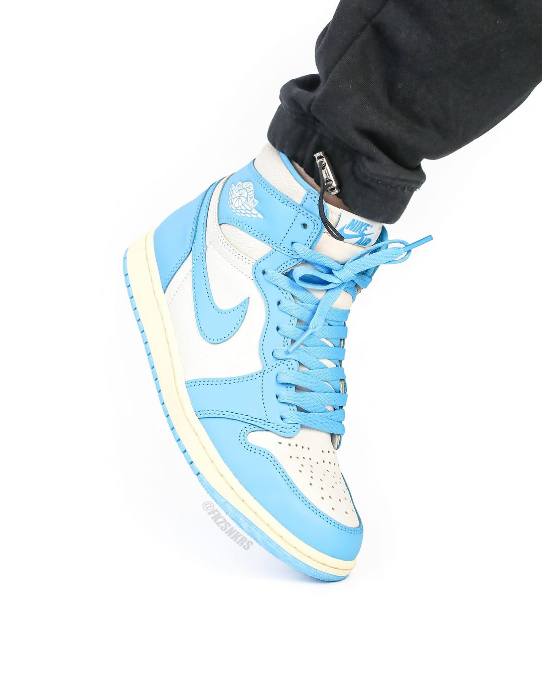 【2025年 5/10 発売予定】NIKE AIR JORDAN 1 HIGH OG “UNC Reimagined” (ナイキ エア ジョーダン 1 ハイ OG “ユーエヌシー リイマジンド”) [DZ5485-402]