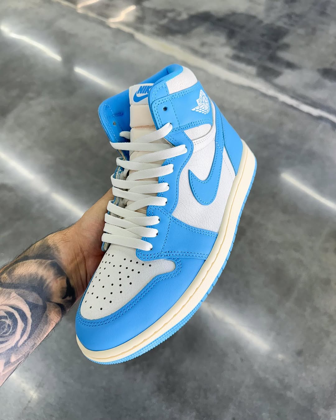 【2025年 5/10 発売予定】NIKE AIR JORDAN 1 HIGH OG “UNC Reimagined” (ナイキ エア ジョーダン 1 ハイ OG “ユーエヌシー リイマジンド”) [DZ5485-402]