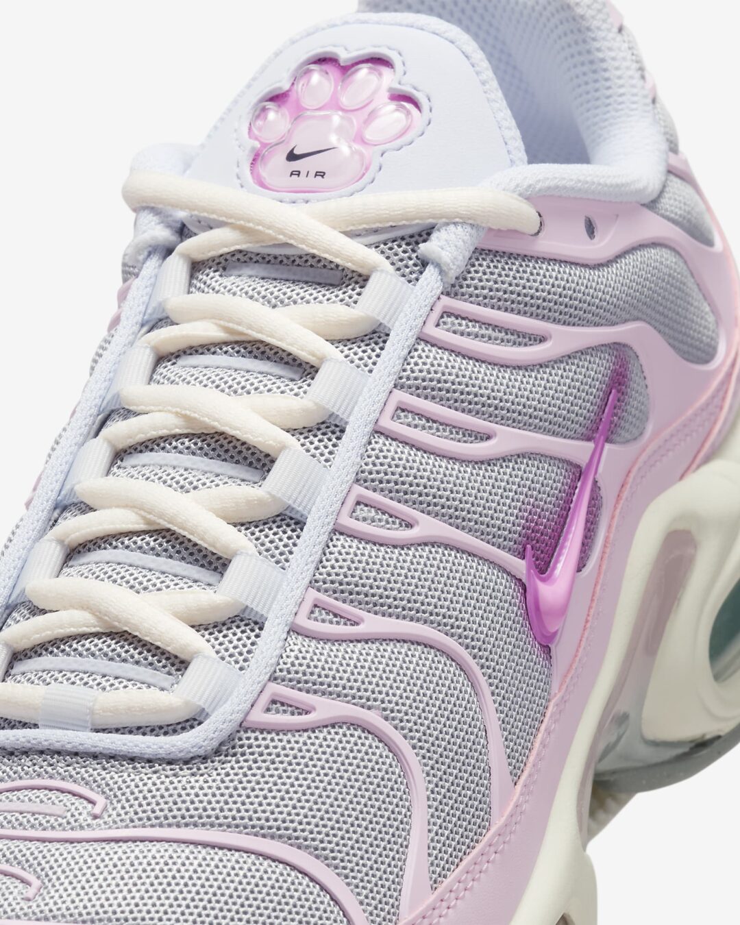 【2024年 発売】NIKE AIR MAX PLUS “Paw Print/Football Grey/Pink Foam” (ナイキ エア マックス プラス “パウプリント/フットボールグレー/ピンクフォーム”) [HM3692-061]