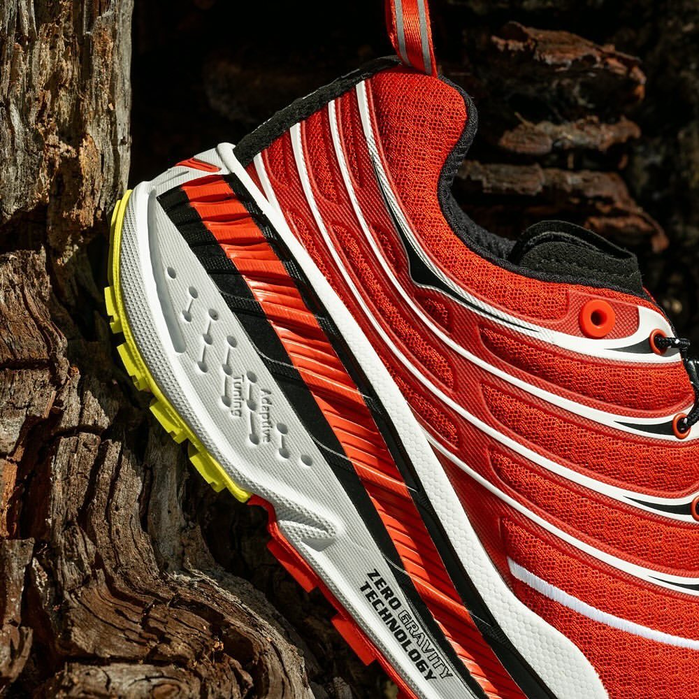 【2024年 8/2 発売】HOKA STINSON EVO OG (ホカ)