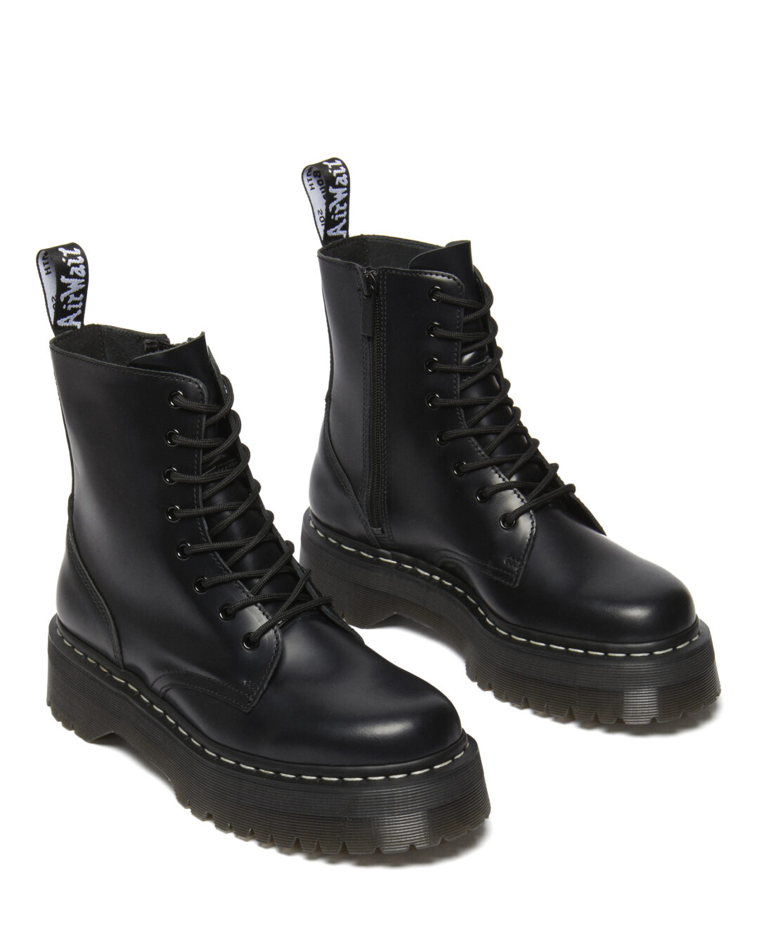 Dr. Martens から日本限定モデルを含む 秋の最新作「ホワイトステッチコレクション」が発売 (ドクターマーチン)