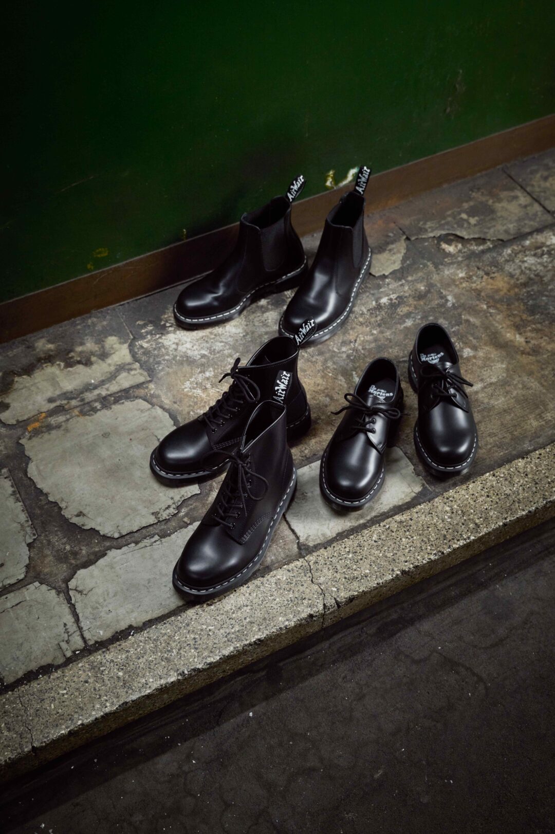 Dr. Martens から日本限定モデルを含む 秋の最新作「ホワイトステッチコレクション」が発売 (ドクターマーチン)