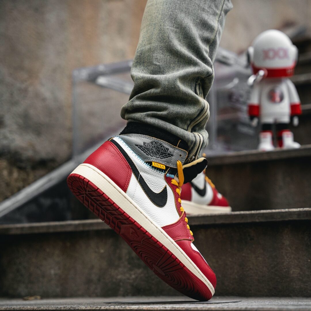 【2025年 2/12 発売予定】UNION × NIKE AIR JORDAN 1 RETRO HIGH OG SP GH “Varsity Red” (ユニオン ナイキ エア　ジョーダン レトロ ハイ “バーシティレッド”) [HV8563-600]