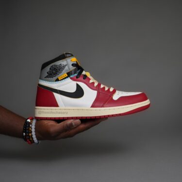 【2025年 2/12 発売予定】UNION × NIKE AIR JORDAN 1 RETRO HIGH OG SP GH "Varsity Red" (ユニオン ナイキ エア　ジョーダン レトロ ハイ "バーシティレッド") [HV8563-600]