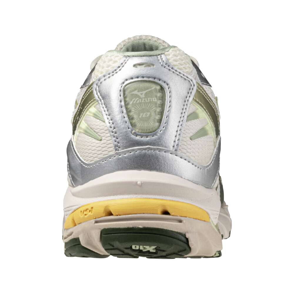 【2024年 7/26 発売】MIZUNO WAVE RIDER 10 “Silver Leather” (ミズノ ウェーブ ライダー “シルバーレザー”) [D1GA243104/D1GA243106]