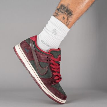 【2025年 1月 発売予定】Riot Skateshop × NIKE SB DUNK LOW (ライオットスケートショップ ナイキ ダンク ロー) [FZ1289-200]