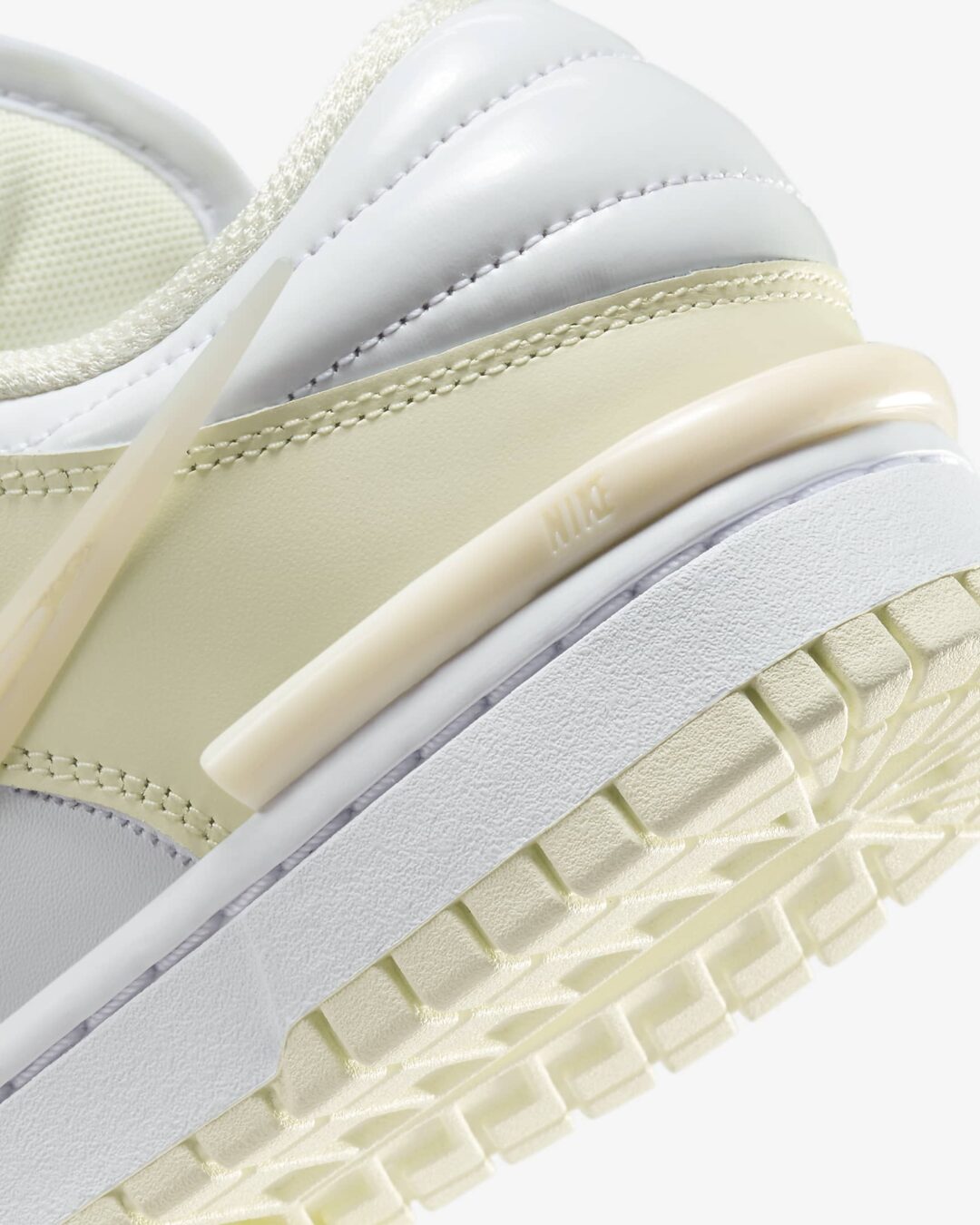 【2024年 7/22 発売】NIKE WMNS DUNK LOW TWIST “Coconut Milk/Guava Ice” (ナイキ ウィメンズ ダンク ロー ツイスト “ココナッツミルク/グァバアイス”) [DZ2794-104]