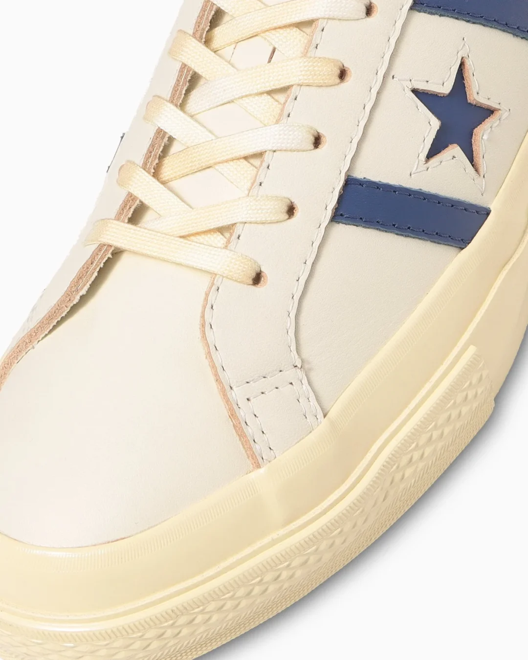 【2024年 7/16 発売】スムースレザーを採用した CONVERSE STAR&BARS US LEATHER “White/Blue” (コンバース スター＆バーズ US レザー)