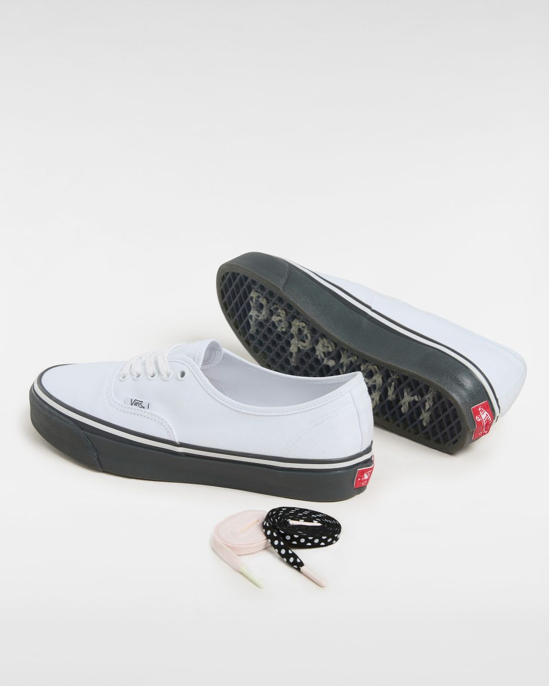 【2024年 7/20 & 7/23 発売】papergirl × VANS 2024 OLDSKOOL/AUTHENTIC (ペーパーガール バンズ 2024年)