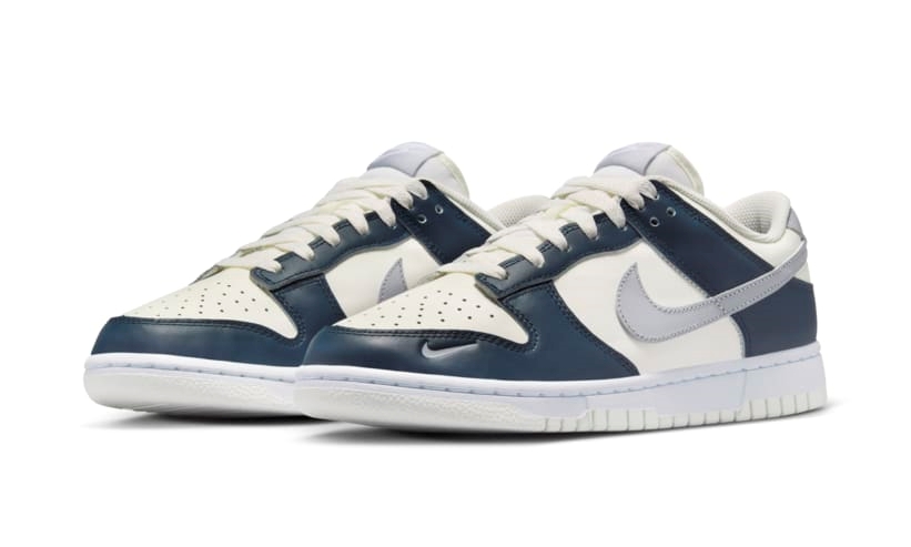 【2024年末 発売予定】NIKE DUNK LOW “Sail/Armory Navy” (ナイキ ダンク ロー “セイル/アーモリーネイビー”) [HV2390-100]