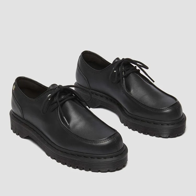 Dr. Martens からチロリアンシューズから着想を得た「ZEFFIR」が発売 (ドクターマーチン)