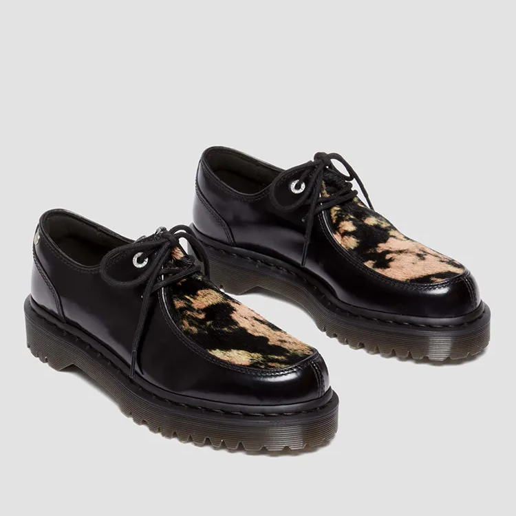 Dr. Martens からチロリアンシューズから着想を得た「ZEFFIR」が発売 (ドクターマーチン)