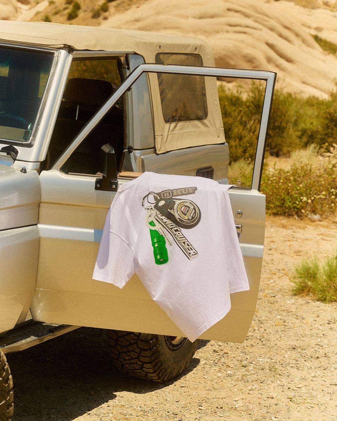 HUF × TOYOTA Land Cruiser コラボが2024年 8/23 発売 (ハフ トヨタ ランドクルーザー)